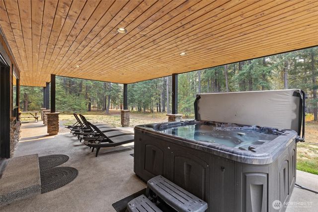 251 Evergreen Valley Loop Road, Ronald, WA 98940