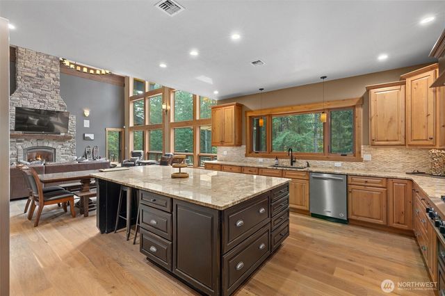 251 Evergreen Valley Loop Road, Ronald, WA 98940