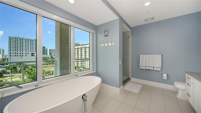 540 N TAMIAMI TRAIL 804, Sarasota, FL 34236