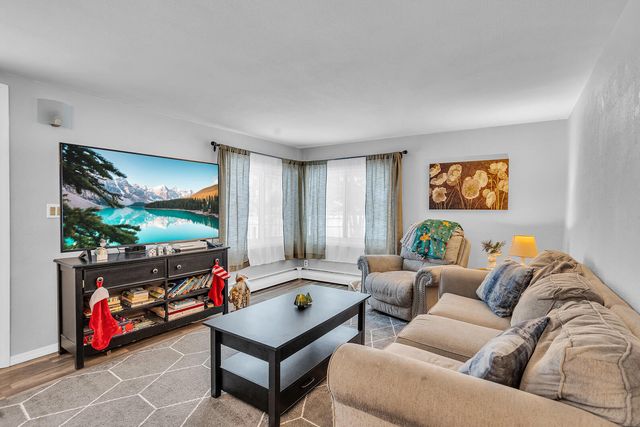 1410 Rowena Lane, Jackson City, MI 49202