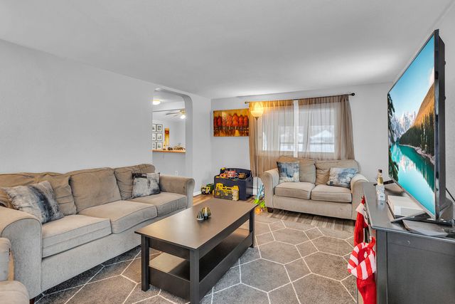 1410 Rowena Lane, Jackson City, MI 49202