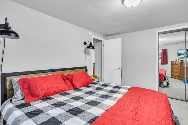 1410 Rowena Lane, Jackson City, MI 49202