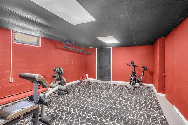 1410 Rowena Lane, Jackson City, MI 49202