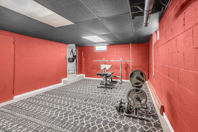 1410 Rowena Lane, Jackson City, MI 49202