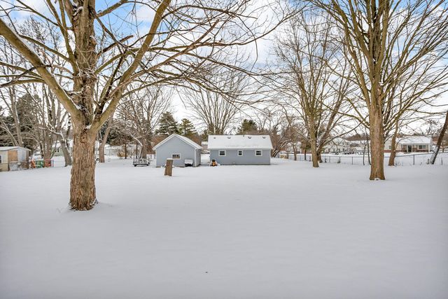 1410 Rowena Lane, Jackson City, MI 49202