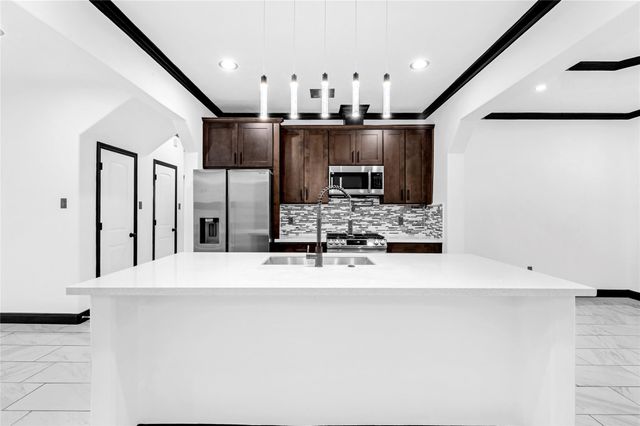 13104 Donegal Way, Houston, TX 77047