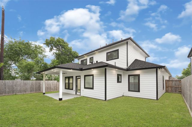 13104 Donegal Way, Houston, TX 77047