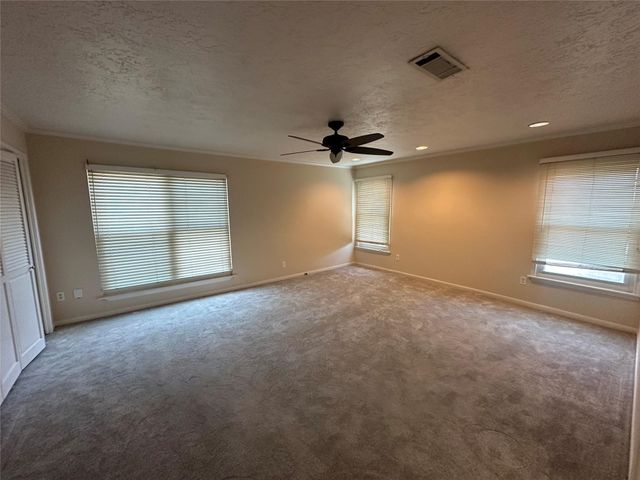 2202 Welch Street, Houston, TX 77019