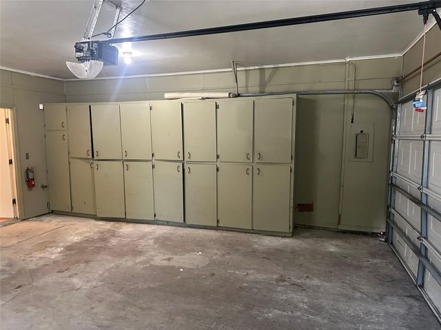 2202 Welch Street, Houston, TX 77019
