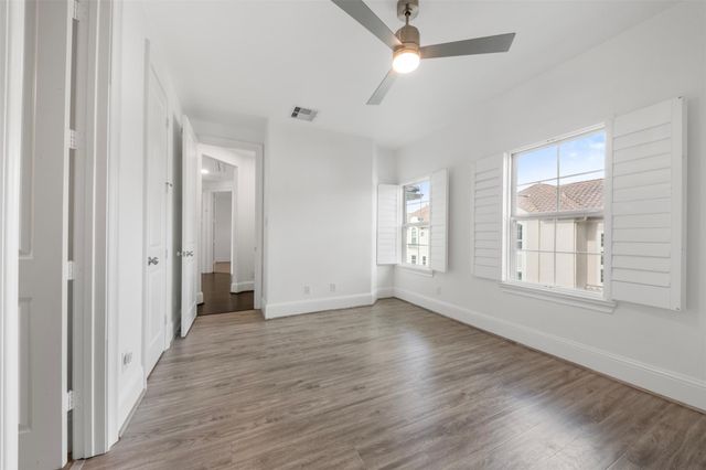 908 Amelia Street, Sugar Land, TX 77478