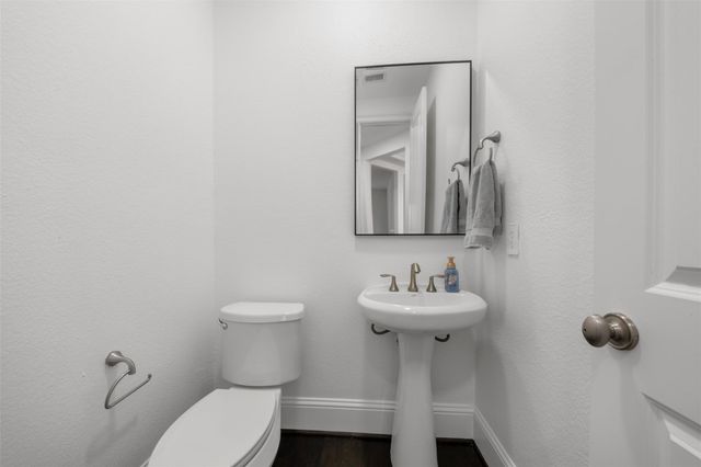 908 Amelia Street, Sugar Land, TX 77478