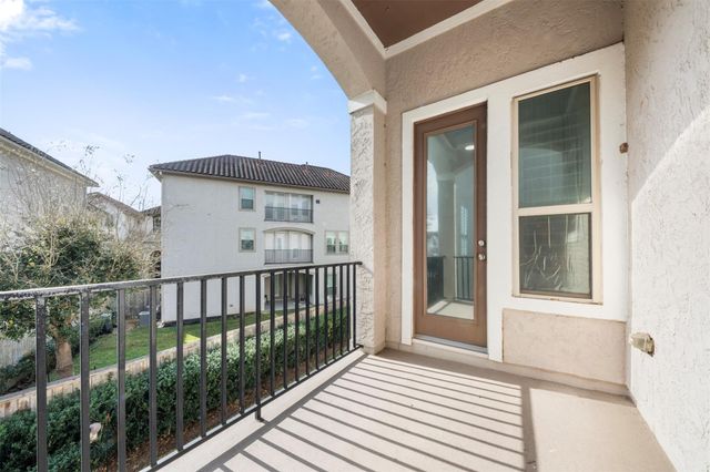 908 Amelia Street, Sugar Land, TX 77478