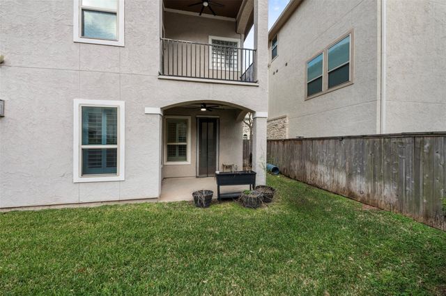 908 Amelia Street, Sugar Land, TX 77478
