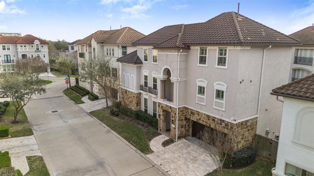 908 Amelia Street, Sugar Land, TX 77478