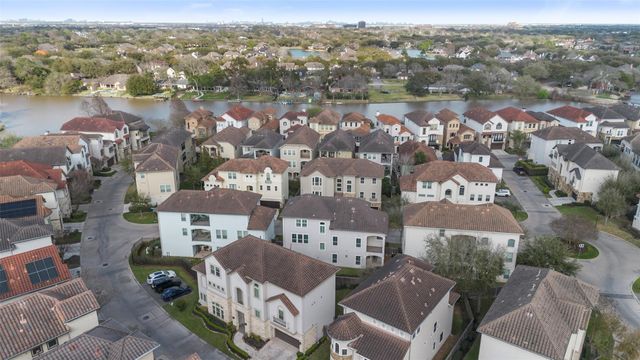 908 Amelia Street, Sugar Land, TX 77478