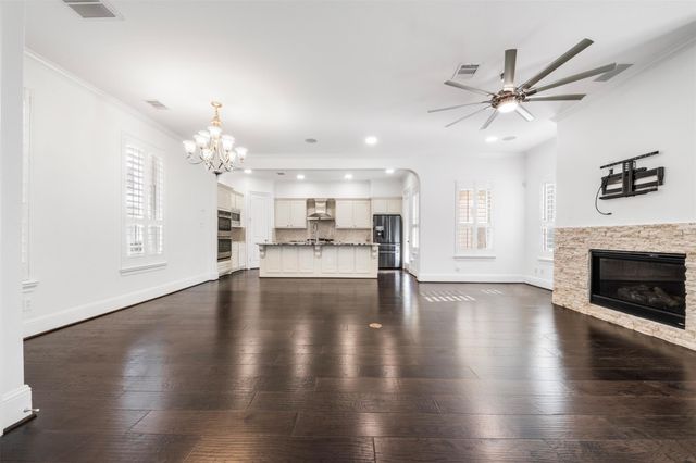 908 Amelia Street, Sugar Land, TX 77478