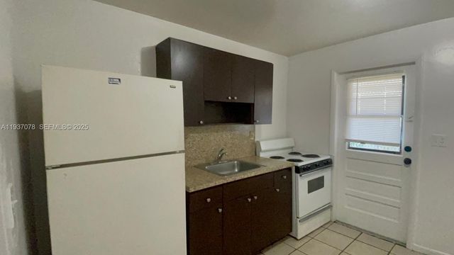 8201 NW 6th Ave, Miami, FL 33150