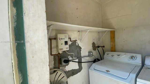 8201 NW 6th Ave, Miami, FL 33150