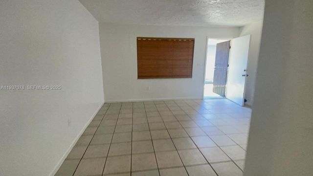 8201 NW 6th Ave, Miami, FL 33150