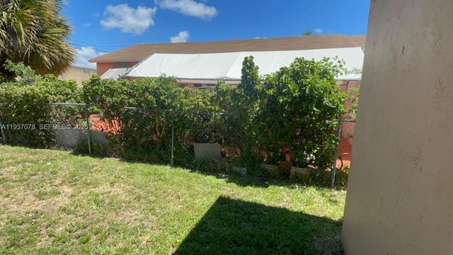 8201 NW 6th Ave, Miami, FL 33150