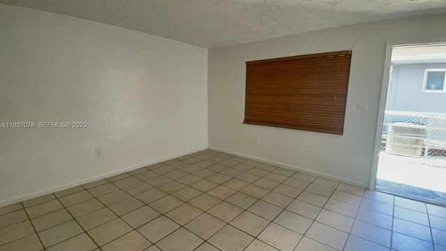 8201 NW 6th Ave, Miami, FL 33150