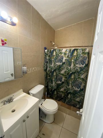 3201 Glendale Boulevard, Fort Lauderdale, FL 33312