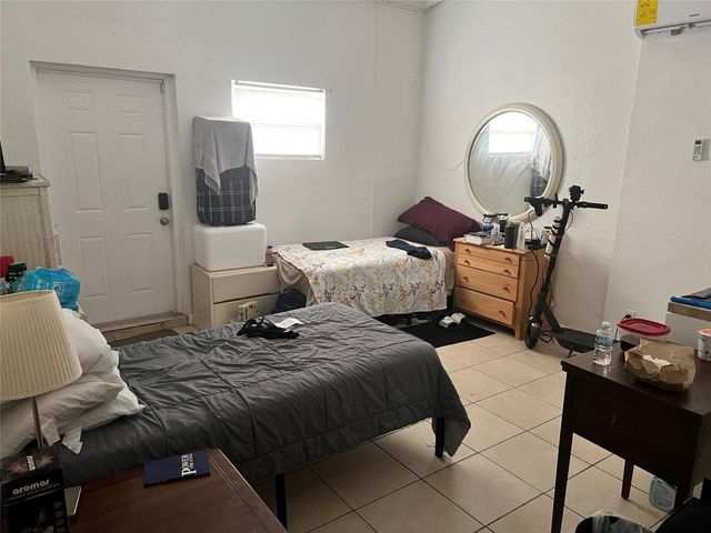 3201 Glendale Boulevard, Fort Lauderdale, FL 33312