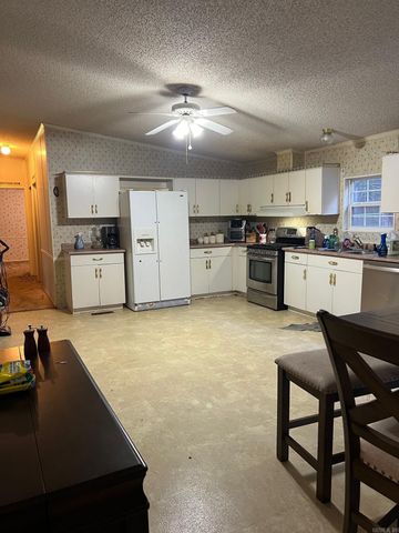 351 Grady, Shirley, AR 72153