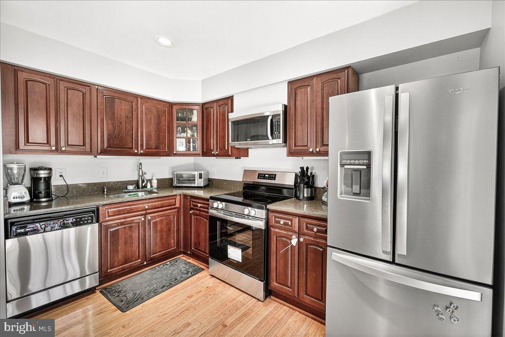 Image 11 of property listing at 1520 INGRAM TER, Silver Spring, MD 20906