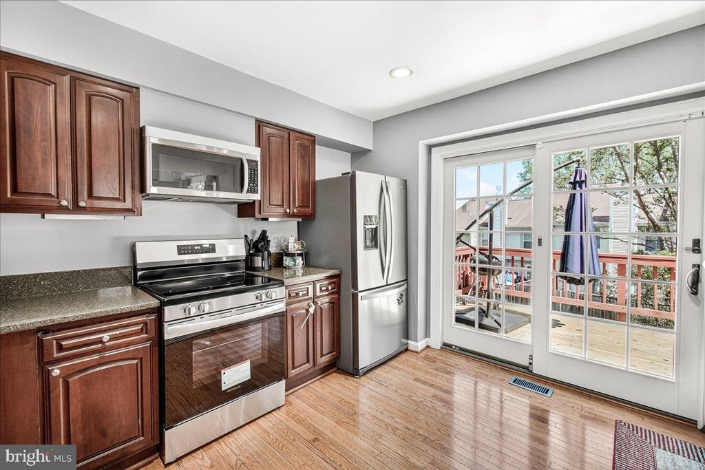 Image 12 of property listing at 1520 INGRAM TER, Silver Spring, MD 20906