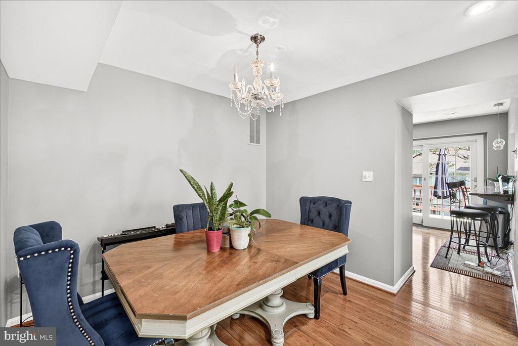 Image 16 of property listing at 1520 INGRAM TER, Silver Spring, MD 20906