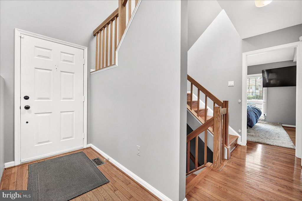 Image 18 of property listing at 1520 INGRAM TER, Silver Spring, MD 20906