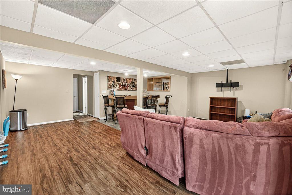 Image 32 of property listing at 1520 INGRAM TER, Silver Spring, MD 20906