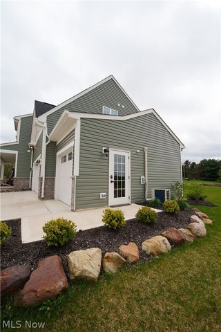 8100 Jack Ryan Drive, North Ridgeville, OH 44039