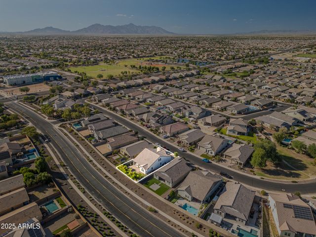 41301 W SUSSEX Drive, Maricopa, AZ 85138