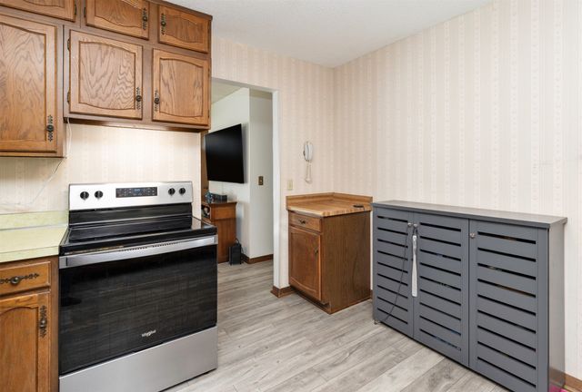 210 11th Avenue NW, Altoona, IA 50009