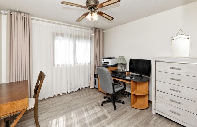 210 11th Avenue NW, Altoona, IA 50009