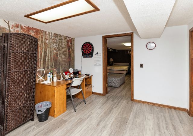 210 11th Avenue NW, Altoona, IA 50009