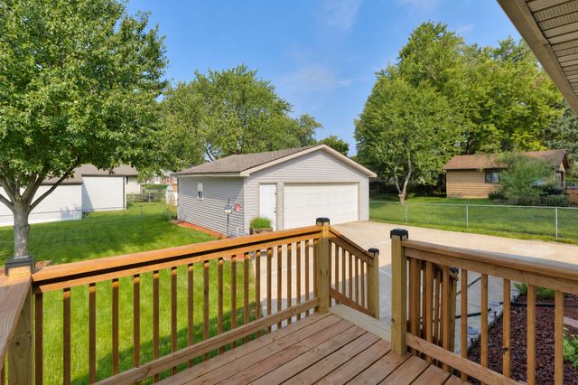 210 11th Avenue NW, Altoona, IA 50009