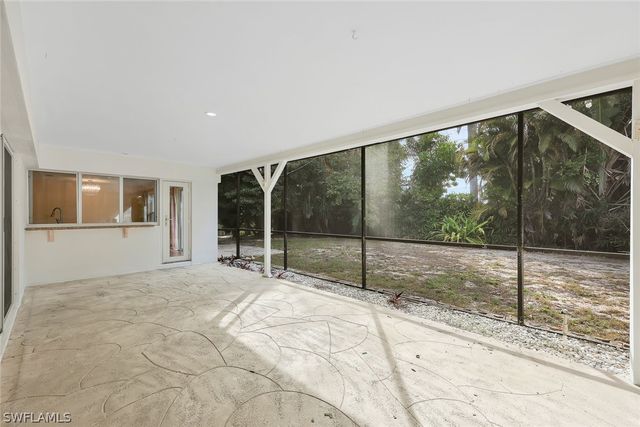 523 E Valley DR, Bonita Springs, FL 34134