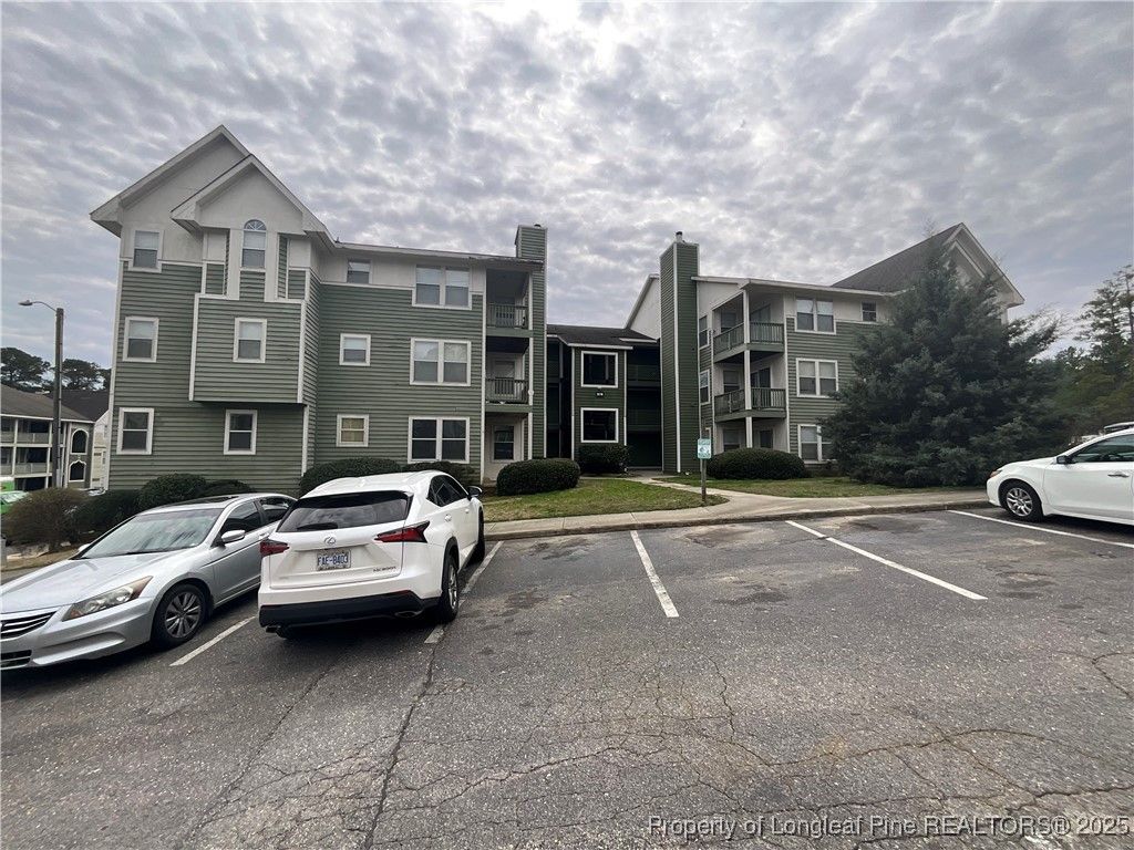979 Stewart Creeks Drive 8, Fayetteville, NC 28314