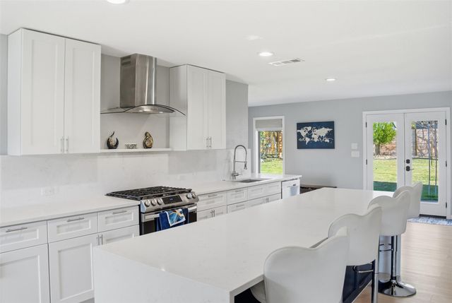 1609 Mesquite LN, Georgetown, TX 78628