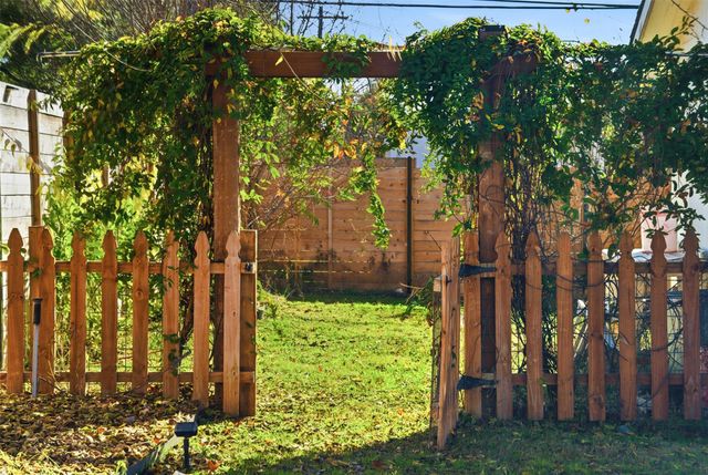 1609 Mesquite LN, Georgetown, TX 78628