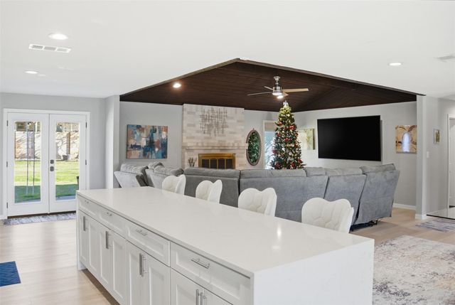 1609 Mesquite LN, Georgetown, TX 78628