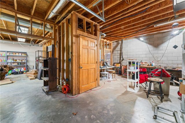 13737 Viney Grove Road, Prairie Grove, AR 72753