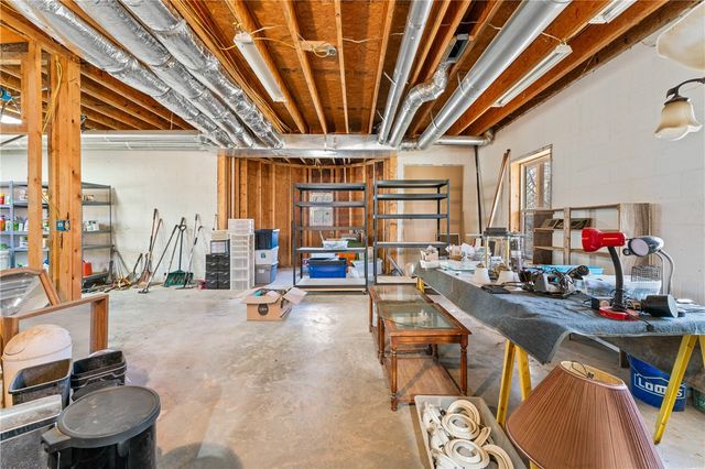 13737 Viney Grove Road, Prairie Grove, AR 72753