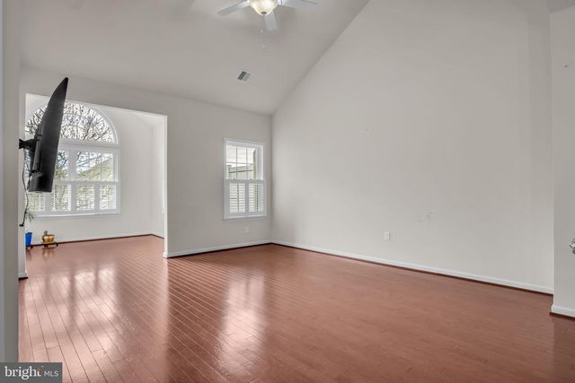 307 VALOR DR, Mechanicsburg, PA 17050