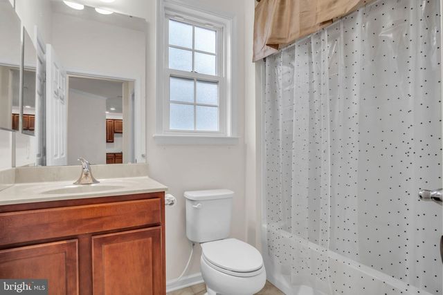 307 VALOR DR, Mechanicsburg, PA 17050