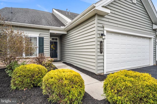 307 VALOR DR, Mechanicsburg, PA 17050