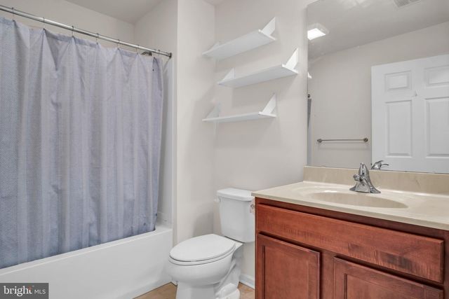 307 VALOR DR, Mechanicsburg, PA 17050